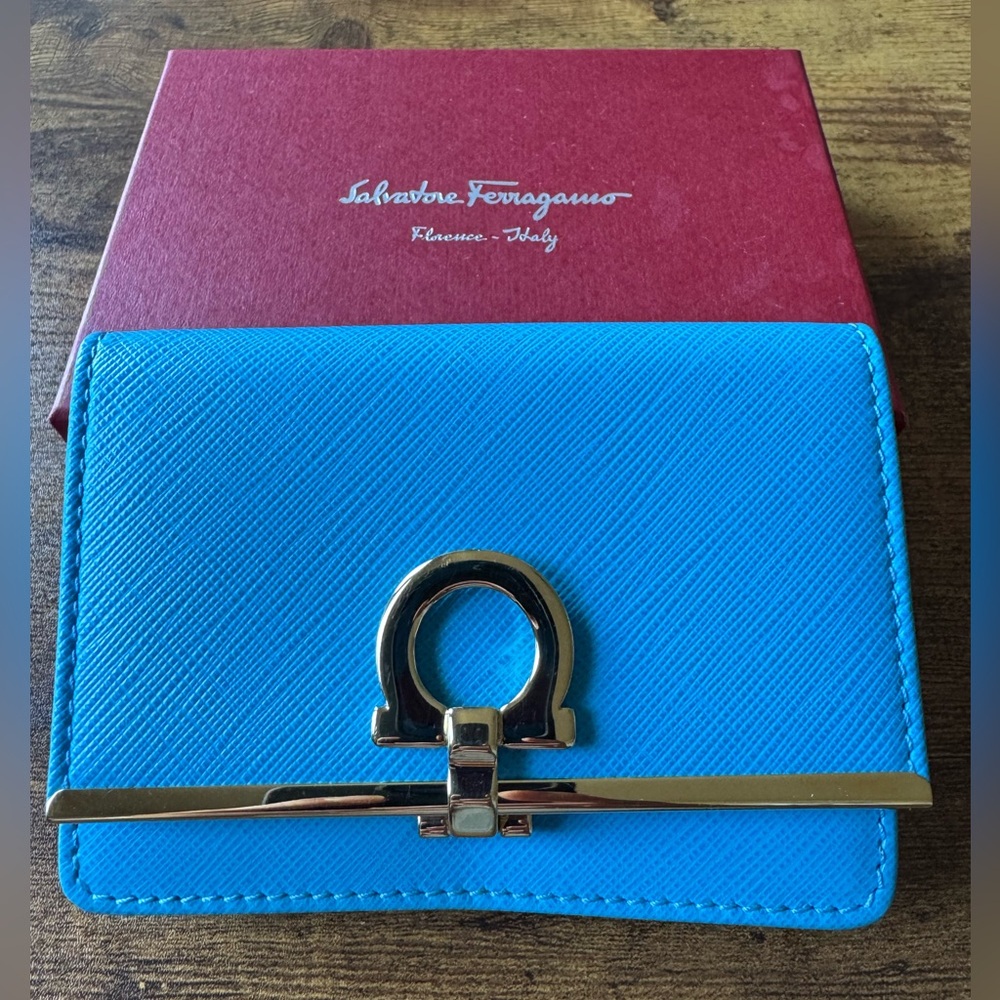 Ferragamo card wallet